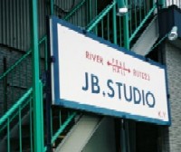 J.B.STUDIO Ŕ